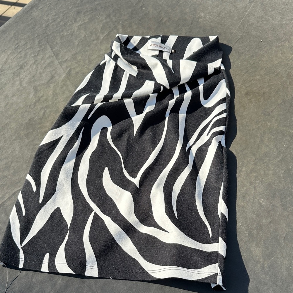 Veronicam Moda Black & White Zebra Print Midi Skirt